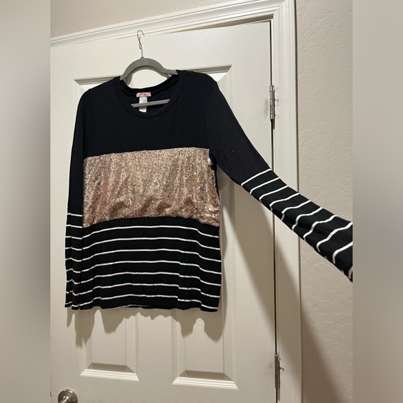 P.S Kate size large long sleeve top - Picture 2 of 5